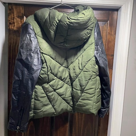 BLANKNYC Olive Puffer Jacket - Picture 2 of 5